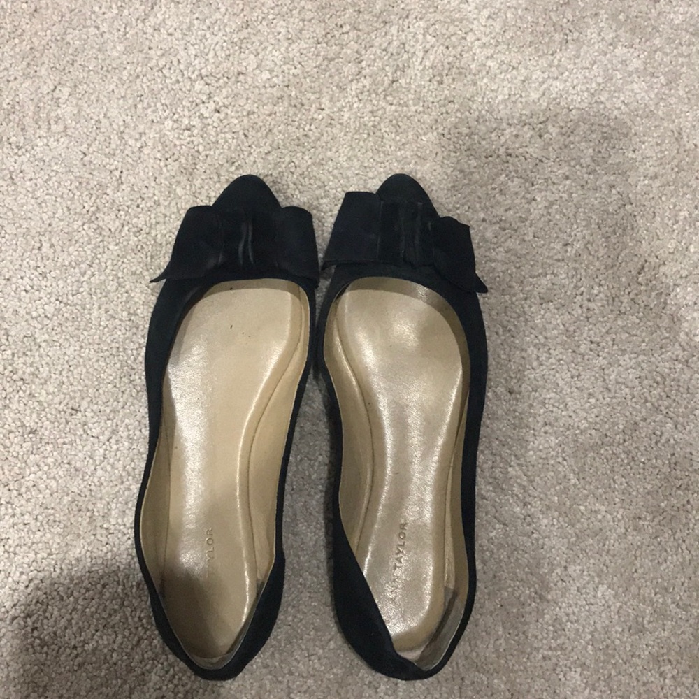 Cute bow flats